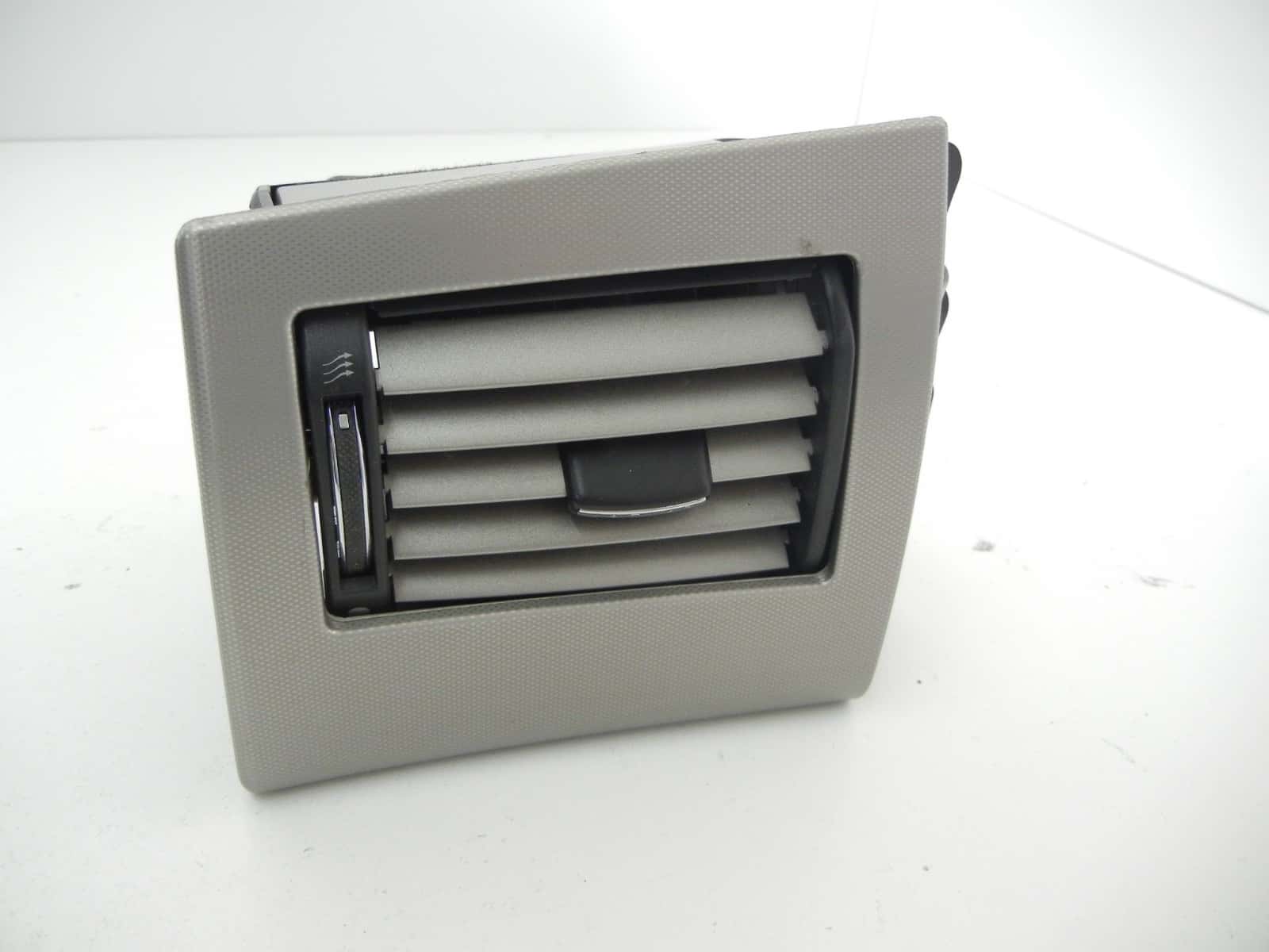 Jaguar XF 8X23-014A23 Left Dash A/C Outlet Air Vent Grill OEM 2009-2014
