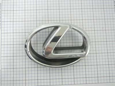Lexus LS430 2001-2006 front grille emblem LS 430 OEM 75311-50070