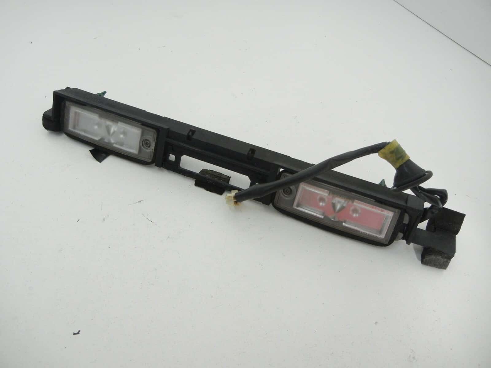 LEXUS LS460 2007-2012 TRUNK LID LICENSE PLATE LED LAMPS OEM 81270-30261