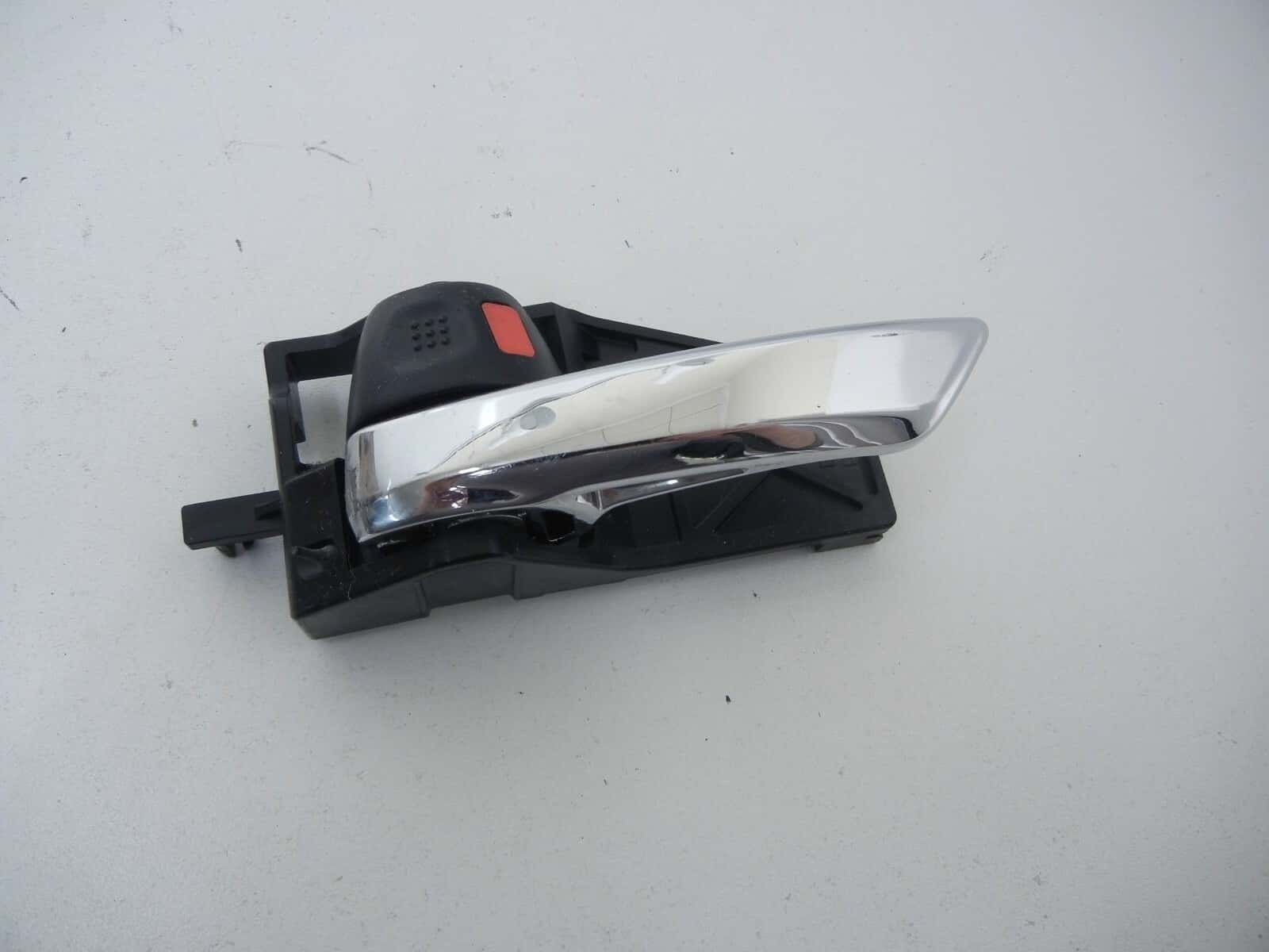 2010-2013 SUZUKI KIZASHI Left Front Driver Door Handle Interior Inside OEM