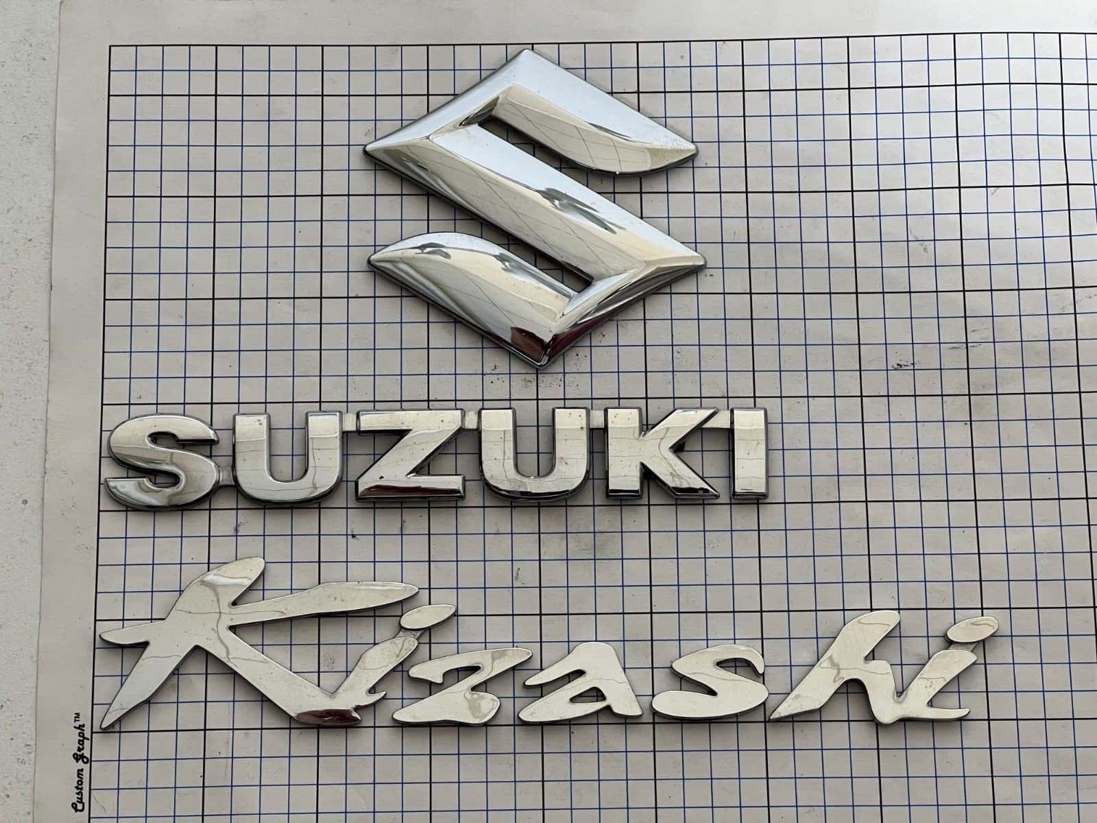 2010-2014 SUZUKI KIZASHI rear trunk emblem OEM Full Set 77811-58J00-0PG