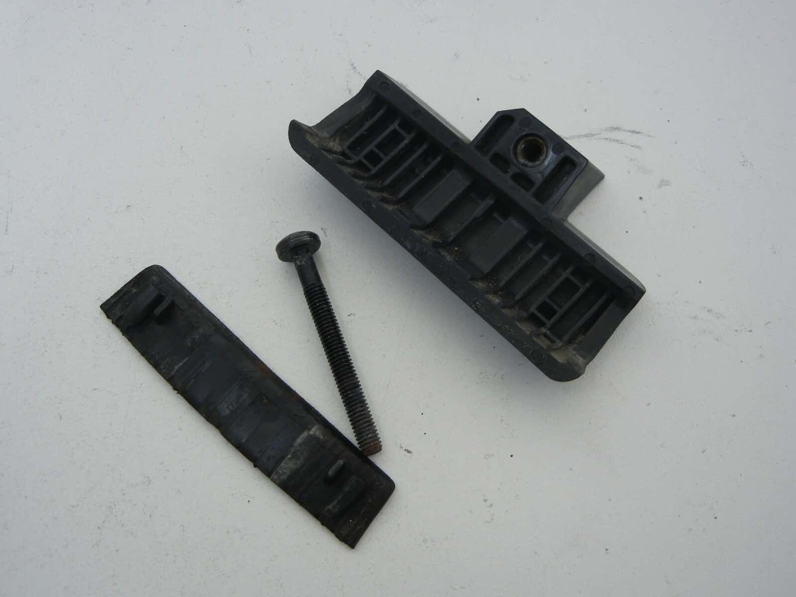 2003-2008 Subaru Forester OEM Roof Rack Crossbar Mount Clamp T30 Bolt Left