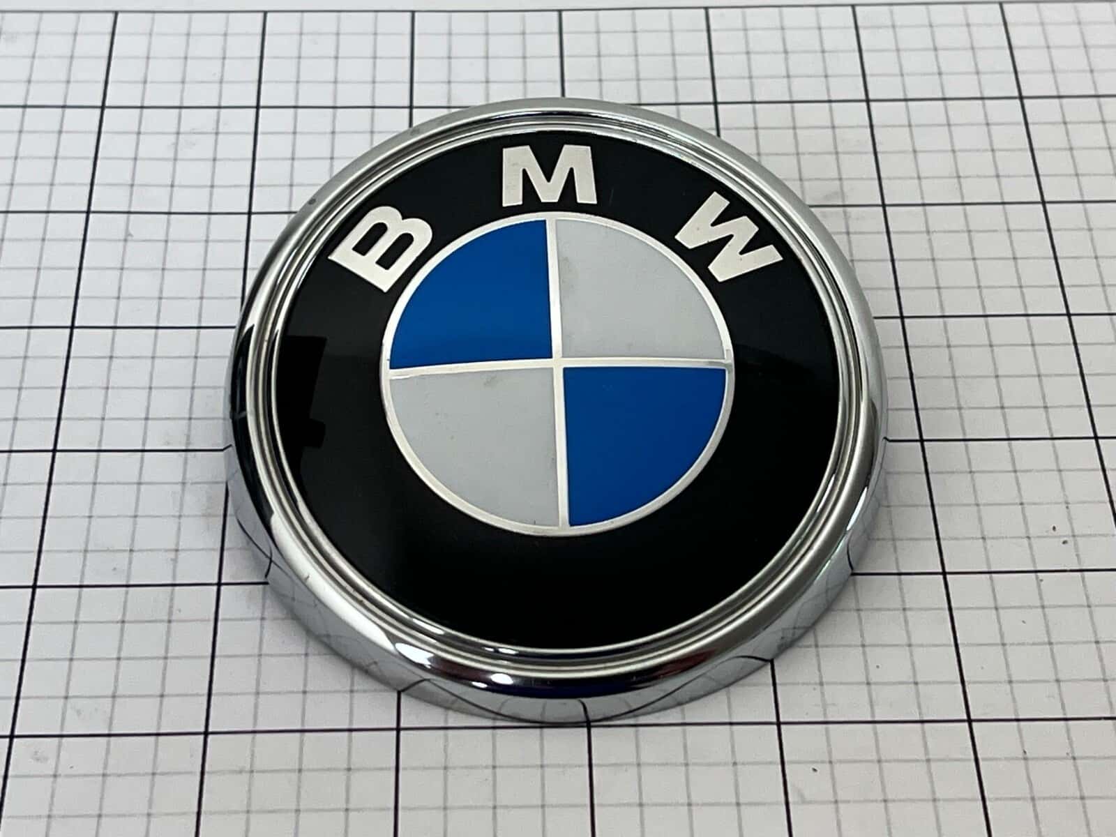 BMW X3 E83 trunk emblem bage OEM logo used 04 05 06 07 08 09
