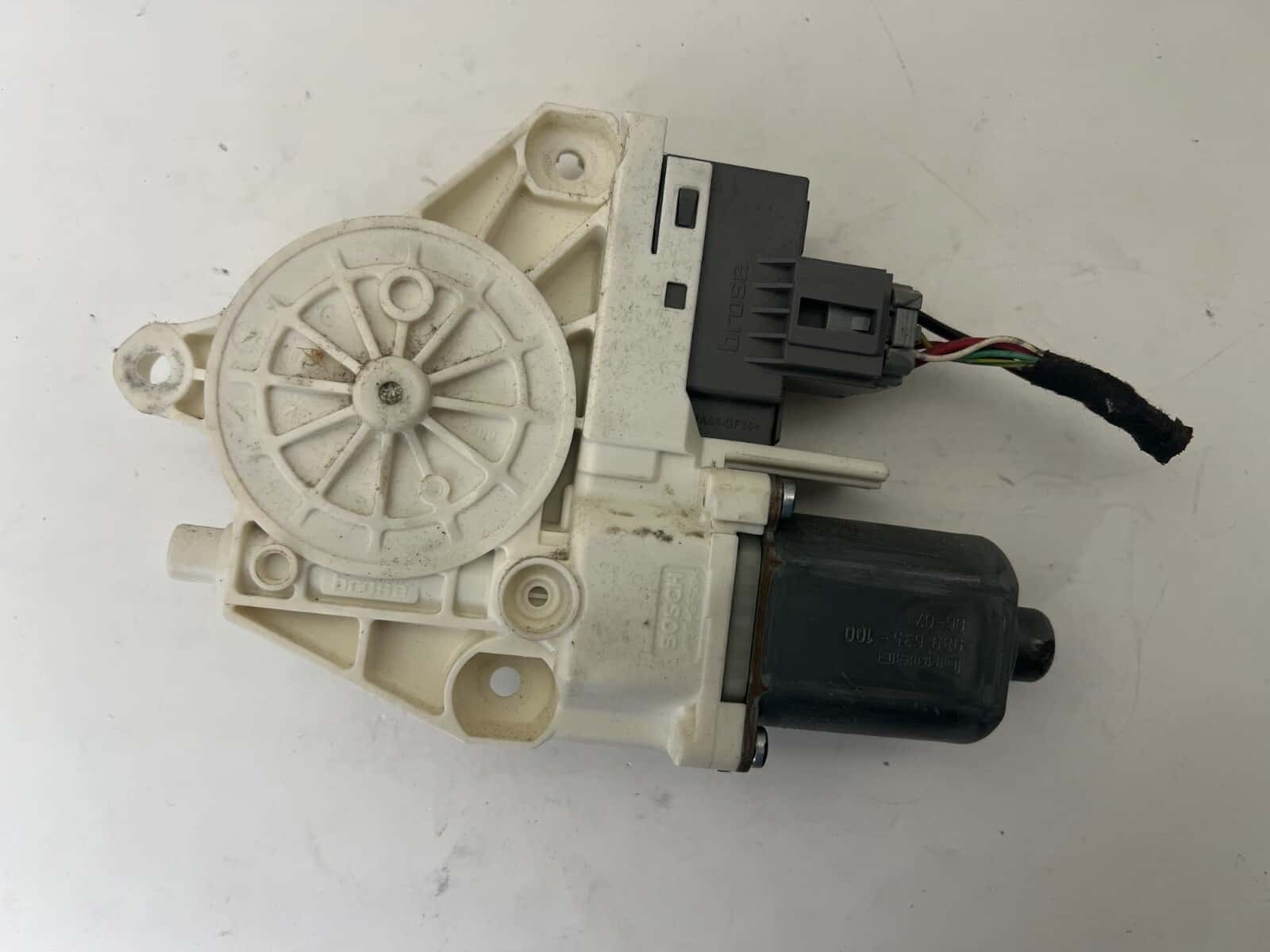 2006-2012 MITSUBISHI ECLIPSE left side driver door window regulator motor
