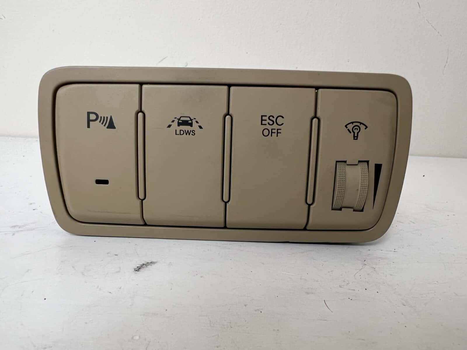 HYUNDAI 09-13 GENESIS SEDAN Driver Dash Dimmer Control Switch 93700-3M610V2