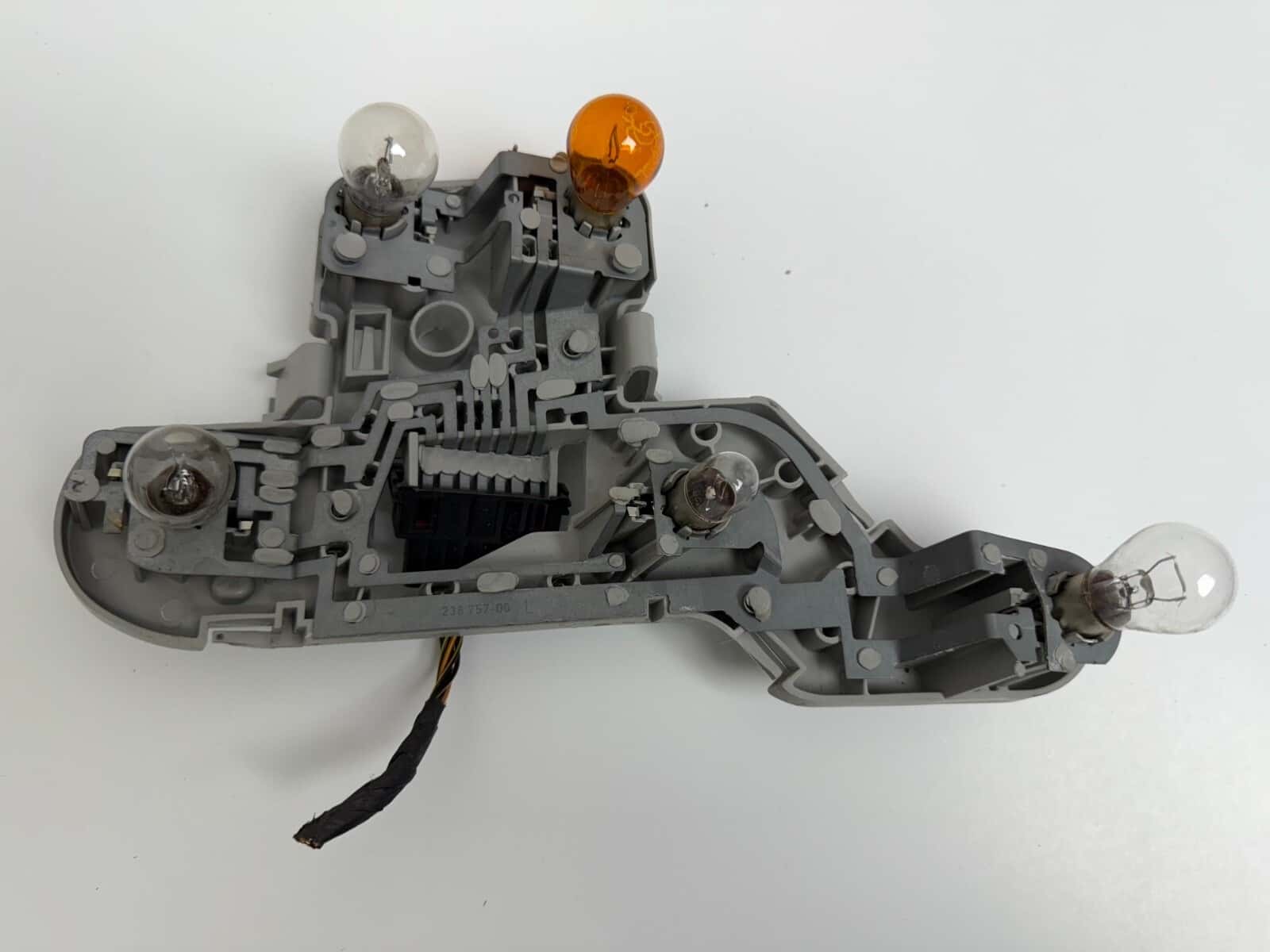 2000-2004 Jaguar S-Type OEM Left Tail Light Bulb Carrier Board JLM21242