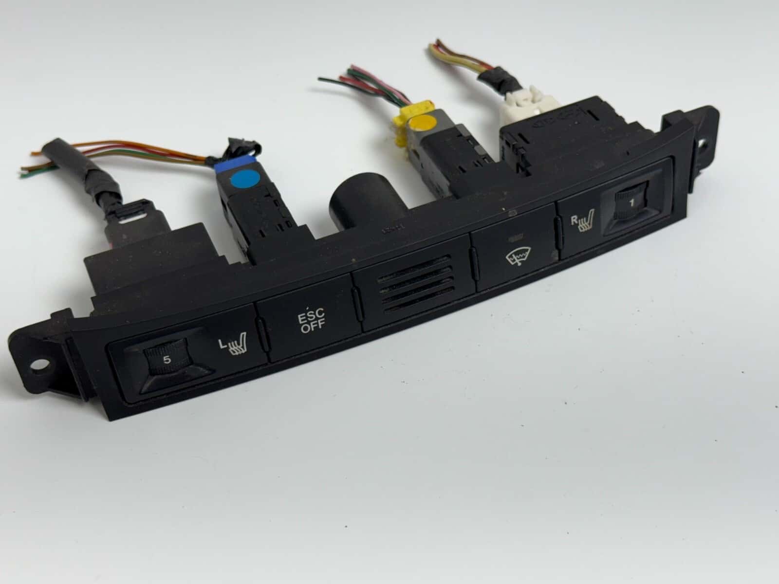 KIA SEDONA 06-12 ENTOURAGE HEATED ESC SWITCH TRIM OEM 93700-4D220