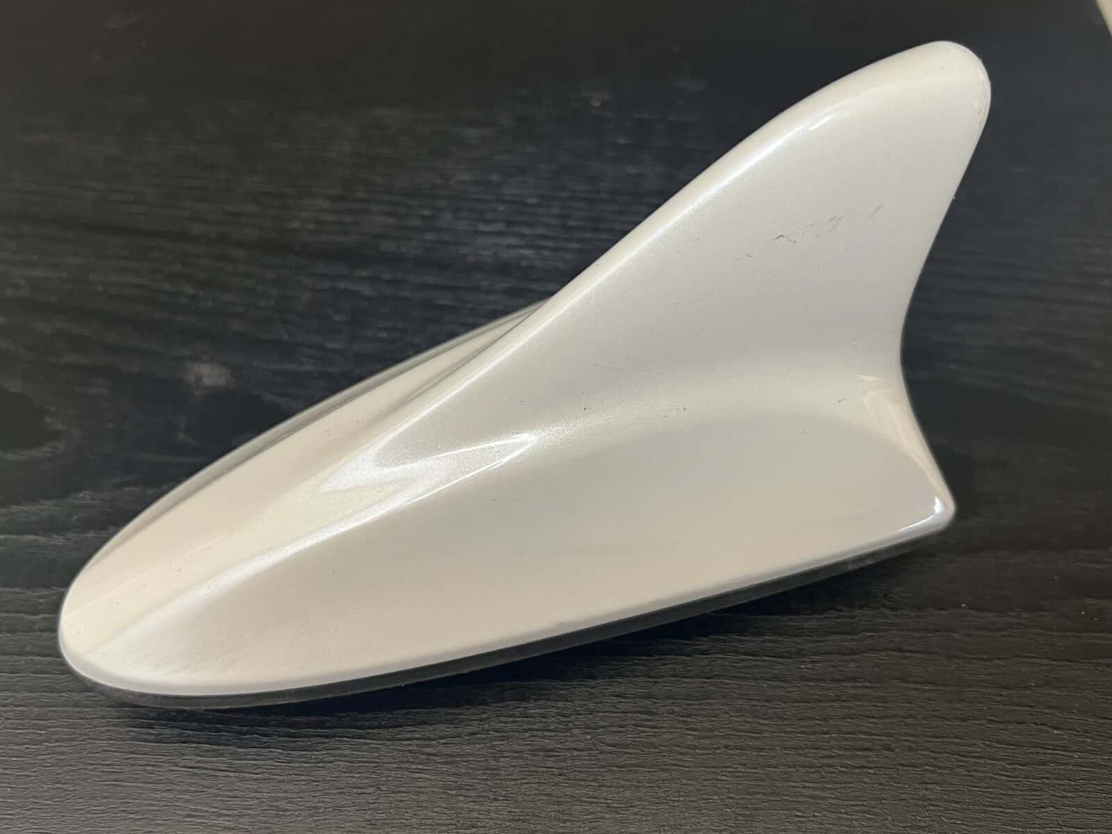 HYUNDAI GENESIS 2009 - 2014 SHARK FIN ANTENNA White Pearl 96555-3M500NAT