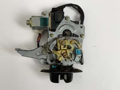INFINITI QX56 2004 - 2010 trunk rear door liftgate lock latch  actuator ARMADA