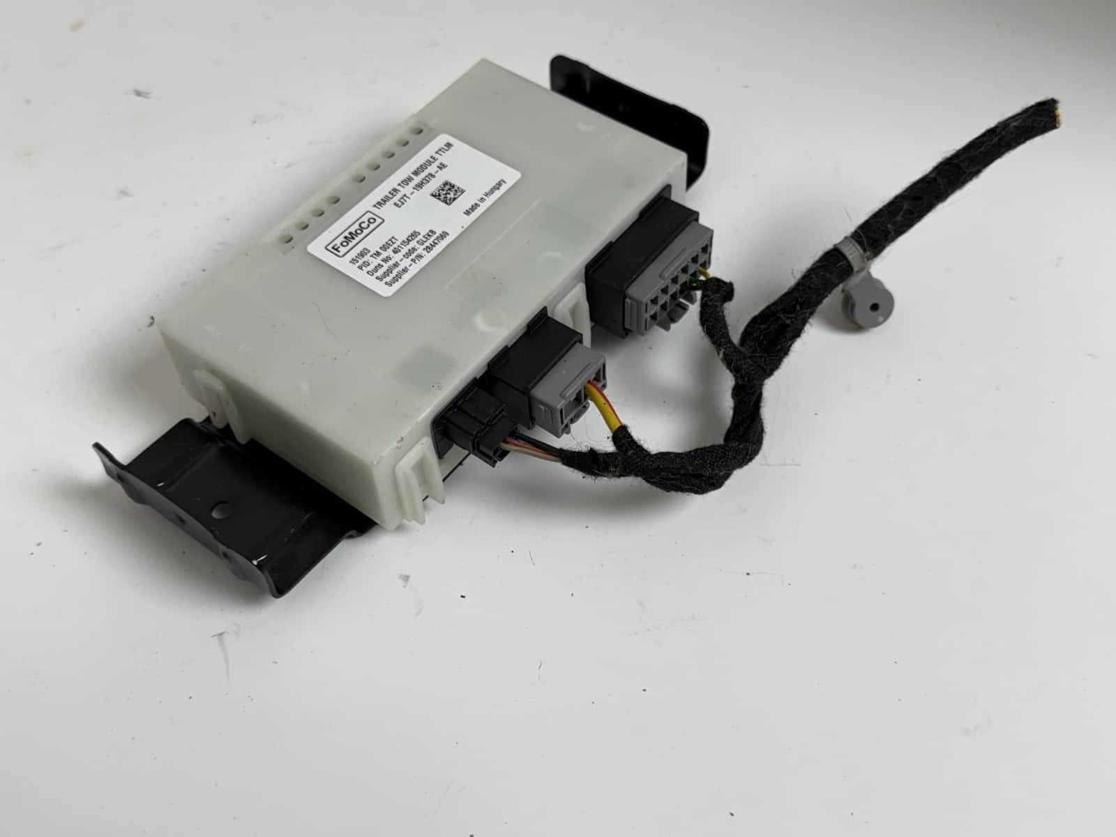 2015-2019 LINCOLN MKC OEM Trailer Tow Sway Control Module EJ7T-19H378-AE