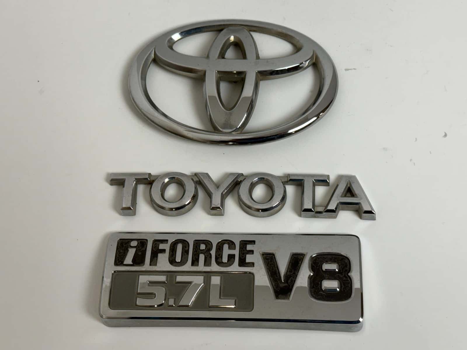 2008-2020 Toyota SEQUOIA iForce V8 5.7L OEM rear liftgate emblem set 75443-34030