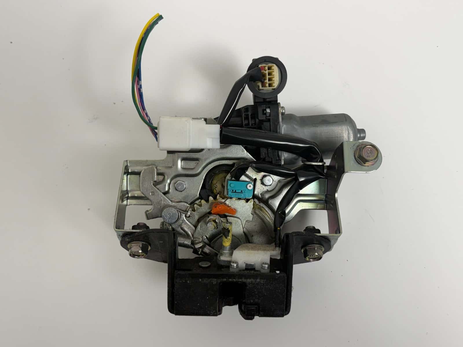 2014-2018 Subaru Forester 2015-2019 Outback Power Liftgate Latch Lock 63032SG002