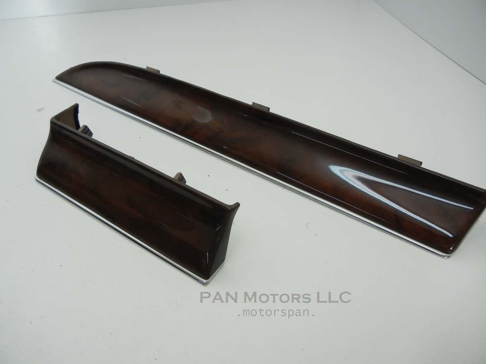 Lincoln MKT 2015 front dash fine wood trim left and right OEM