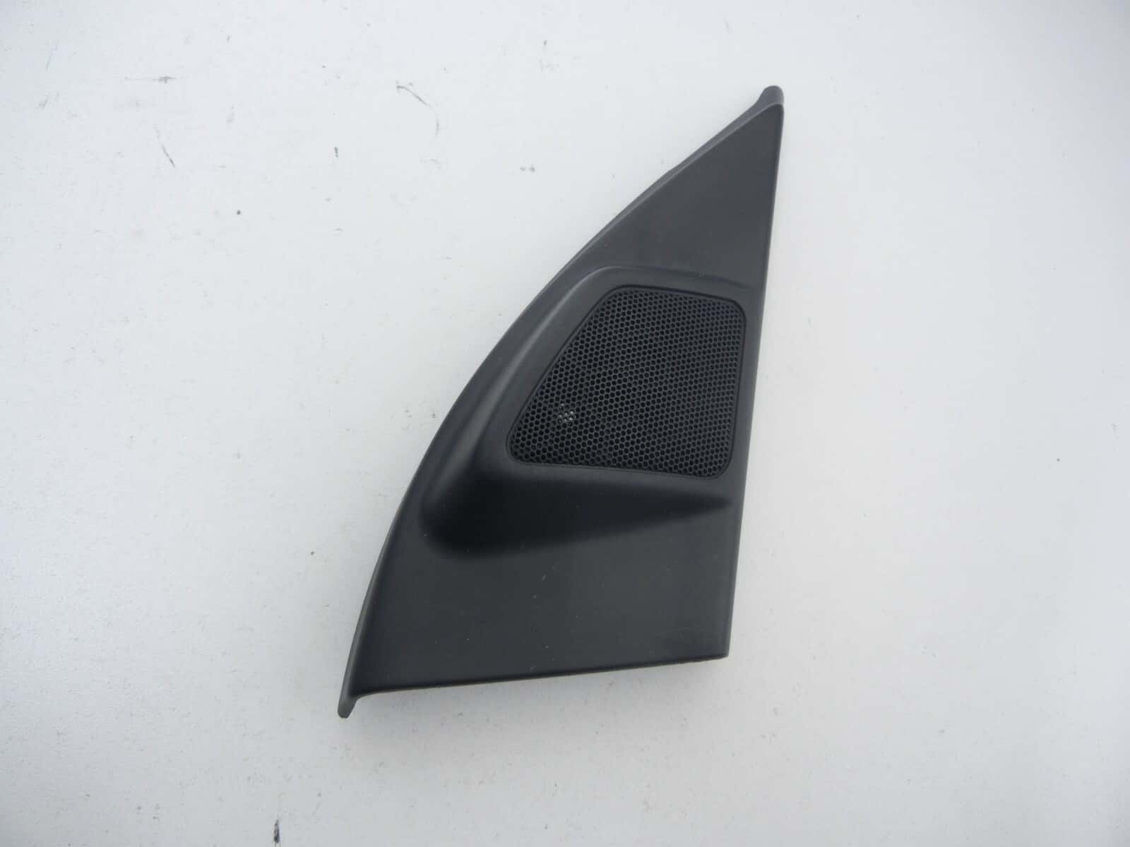 Volvo XC90 03 - 06 Right Passenger Door mirror mount cover with speaker