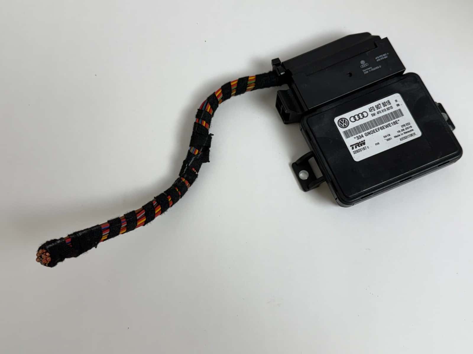 2005-2011 Audi A6 S6 Electronic Parking Brake EPB Control Module 4F0907801B OEM
