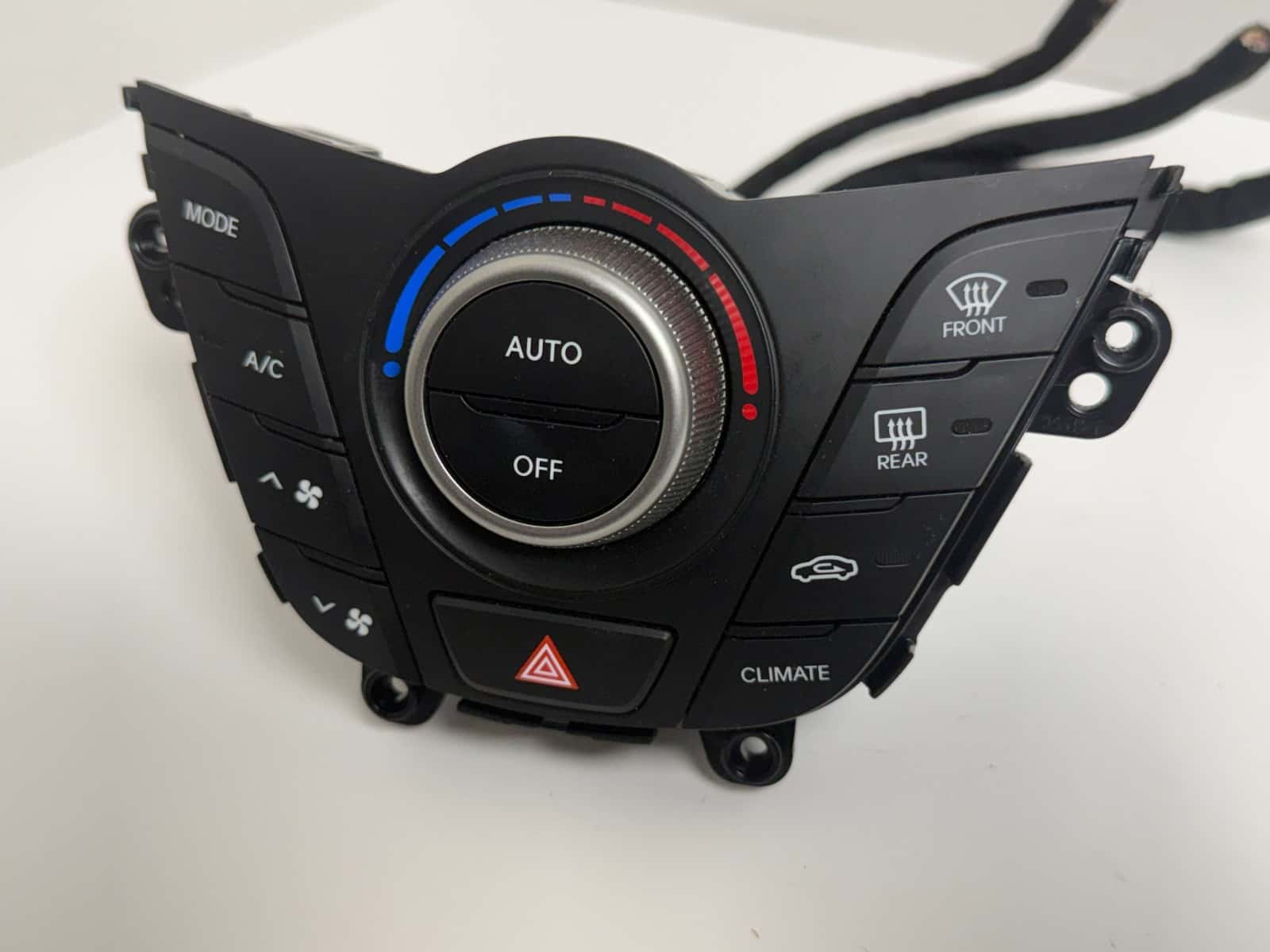 2015-2017 Hyundai Veloster Auto A/C Heater Climate Control 97250-2V520 OEM