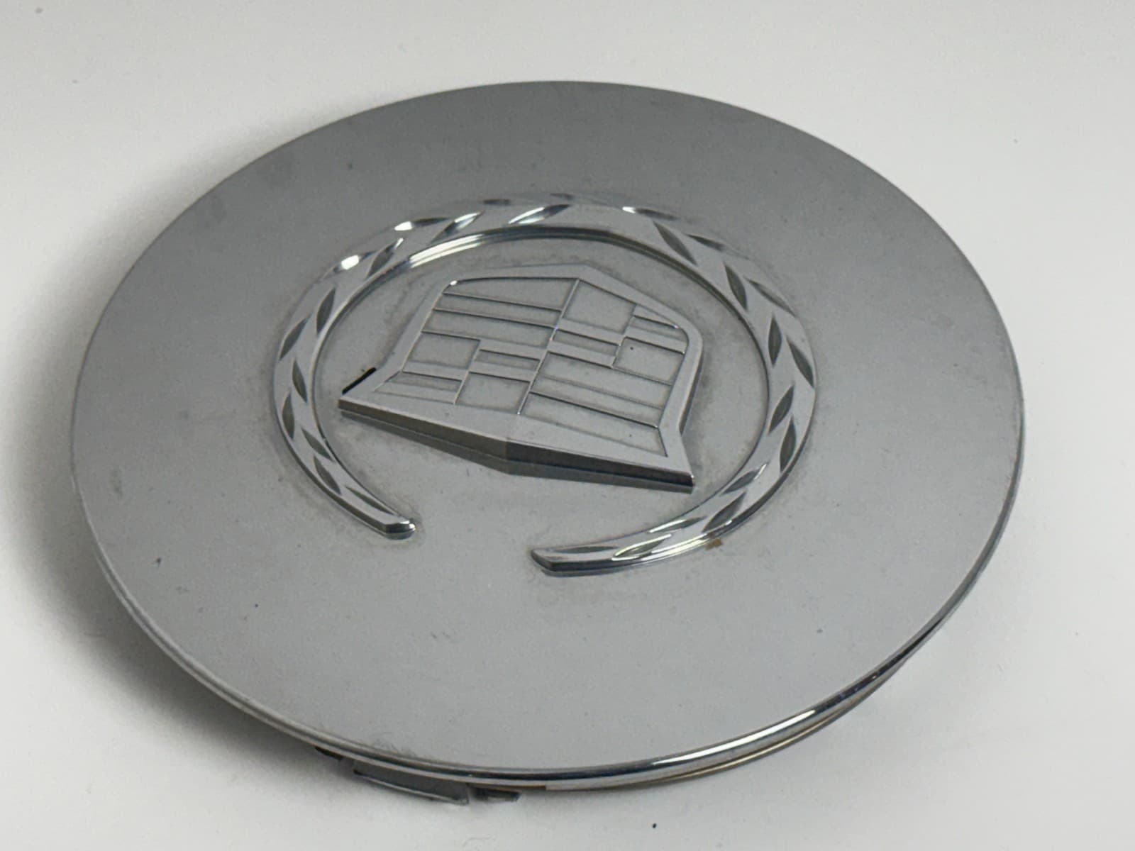2000-2005 Cadillac DeVille DTS Chrome Wheel Center Cap OEM 9594259 9593259 - photo 3