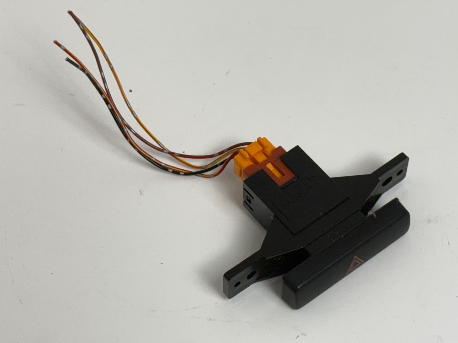 2006-2013 Suzuki Grand Vitara Hazard Warning Switch OEM 37430-64J00 - photo 2