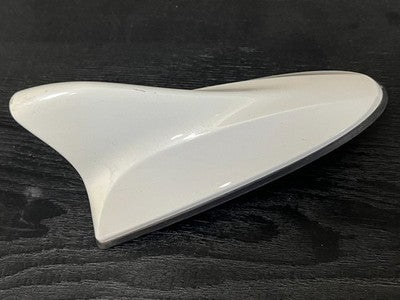 HYUNDAI SONATA ROOF SHARK FIN ANTENNA WHITE 96250-3Q000JR OEM 2011