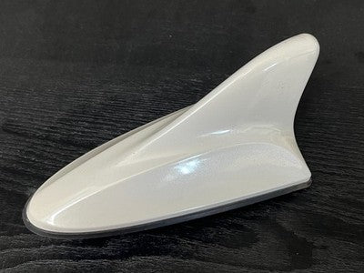 HYUNDAI SONATA ROOF SHARK FIN ANTENNA WHITE 96250-3Q000JR OEM 2011