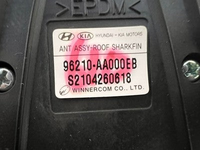 HYUNDAI ELANTRA ROOF SHARK FIN ANTENNA BLACK 96210-AA000EB OEM 2020