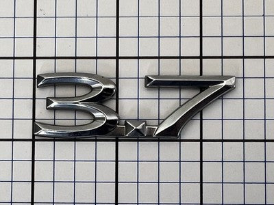 Lincoln MKZ 2013 3.7 rear trunk emblem badge logo genuine OEM