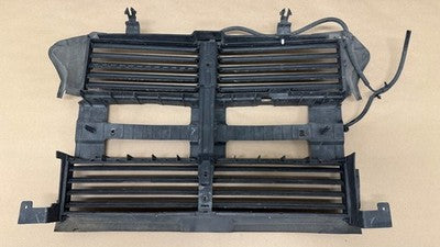 Ford Taurus 2015 OEM Radiator Grille Active Shutter Assembly w/ Motor DG13-8475