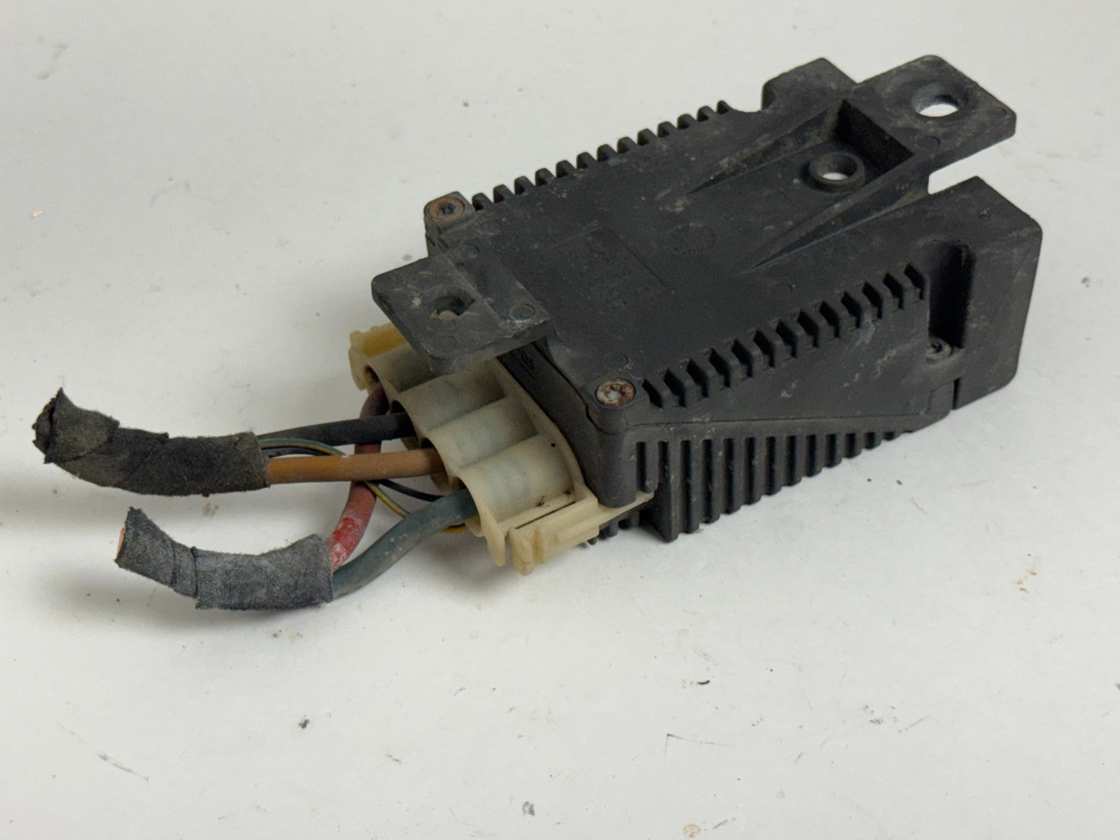 Mercedes W220 2000 S500 CL500  HVAC Auxiliary Fan Control Unit 0275456432 OEM