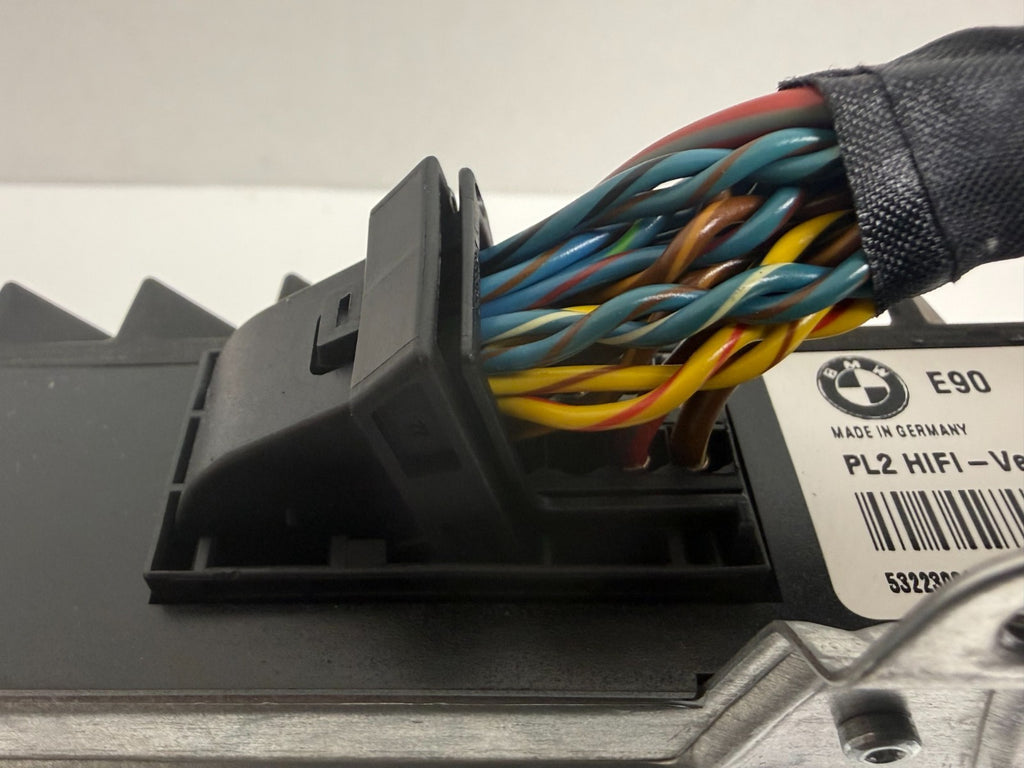 2006-2011 BMW E90 3 series OEM HiFi Audio Amplifier Amp Module Lear 65129143156