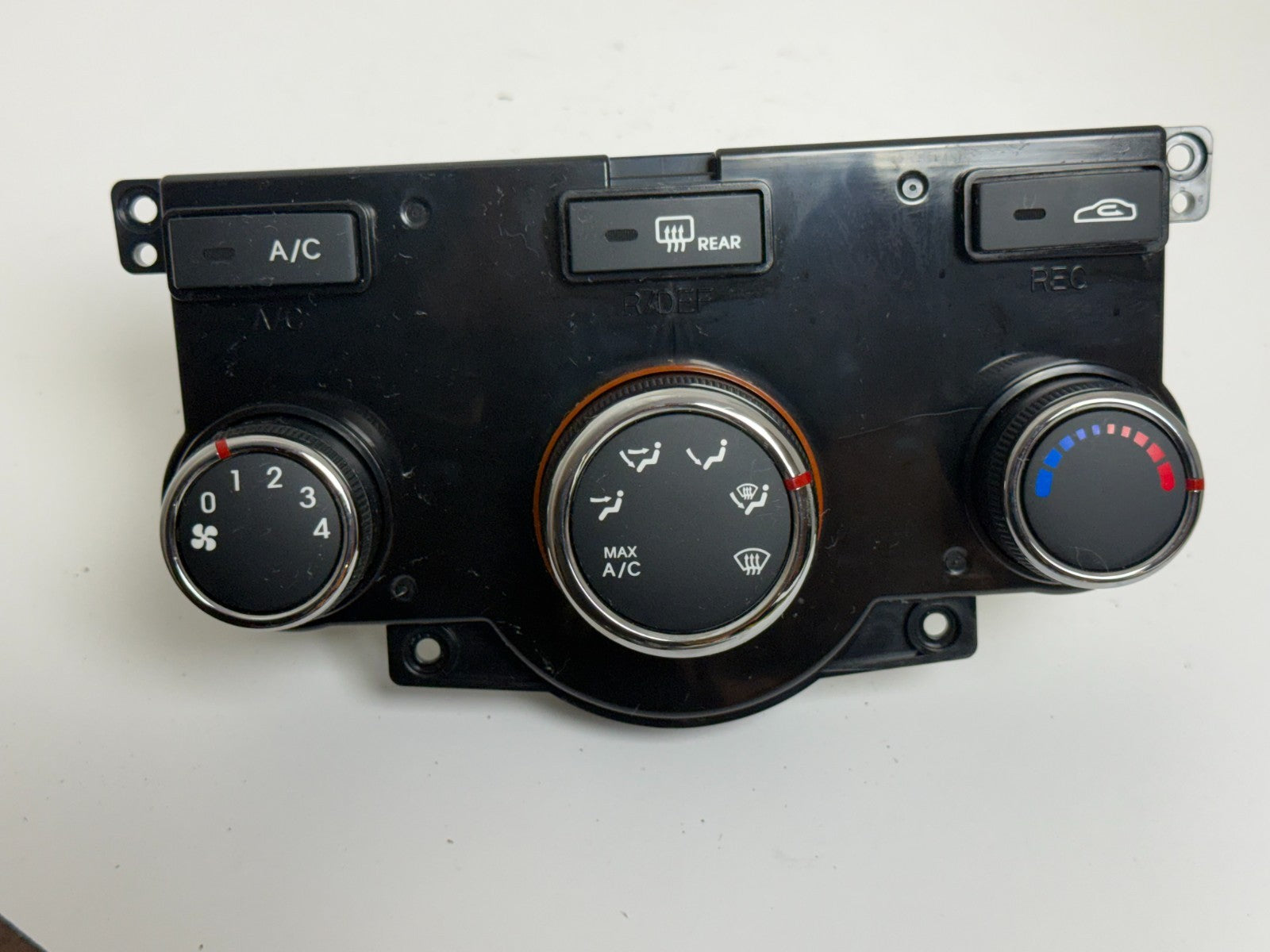 2010-2013 Kia Forte Dash Heater A/C Climate Control 972501M361  OEM