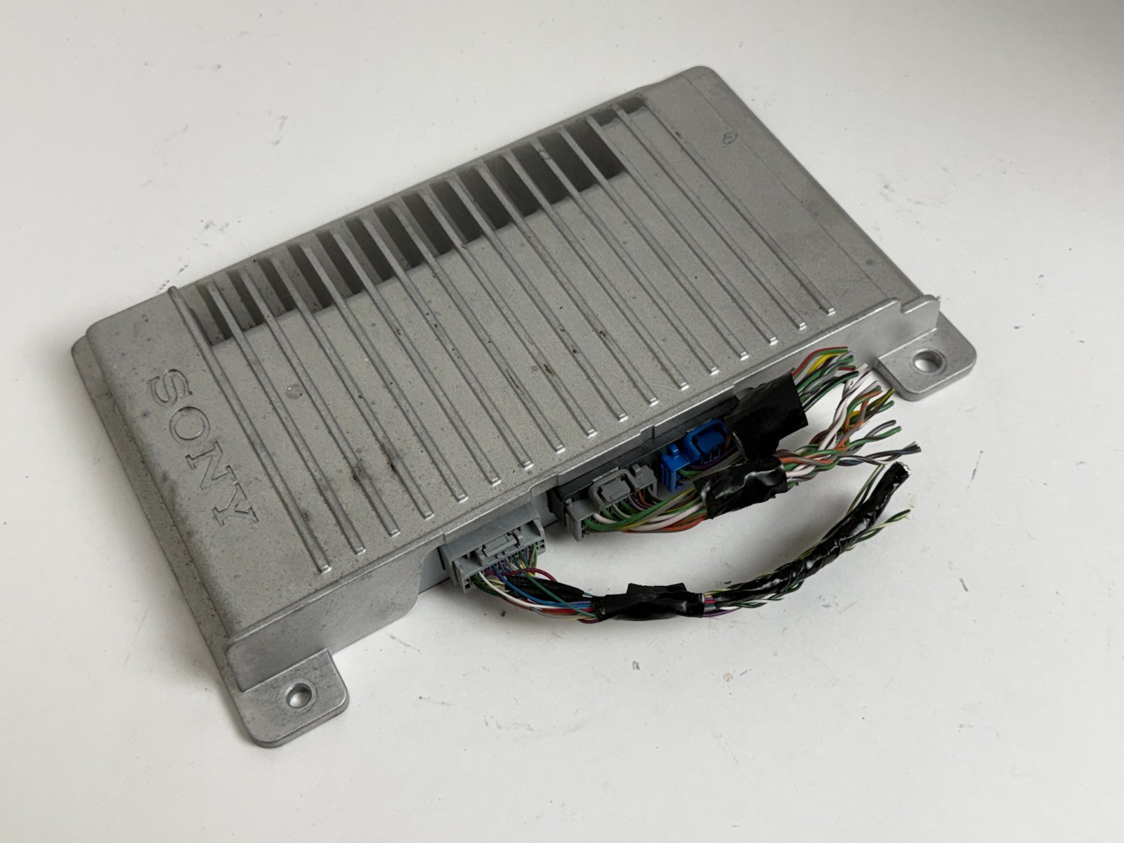 2017-2019 FORD EXPLORER Sony 12 speaker Audio Radio Amplifier FB5T-18B849-AJ