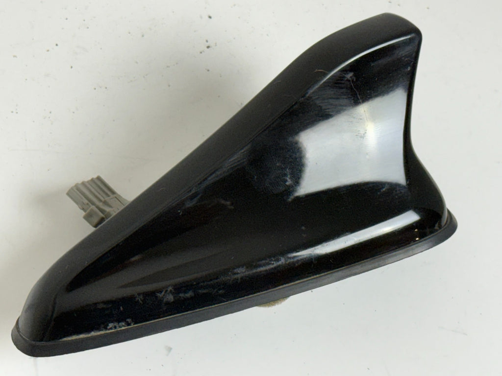 2020-2022 HYUNDAI IONIQ SHARK FIN ANTENNA 96210-G2580NKA Black