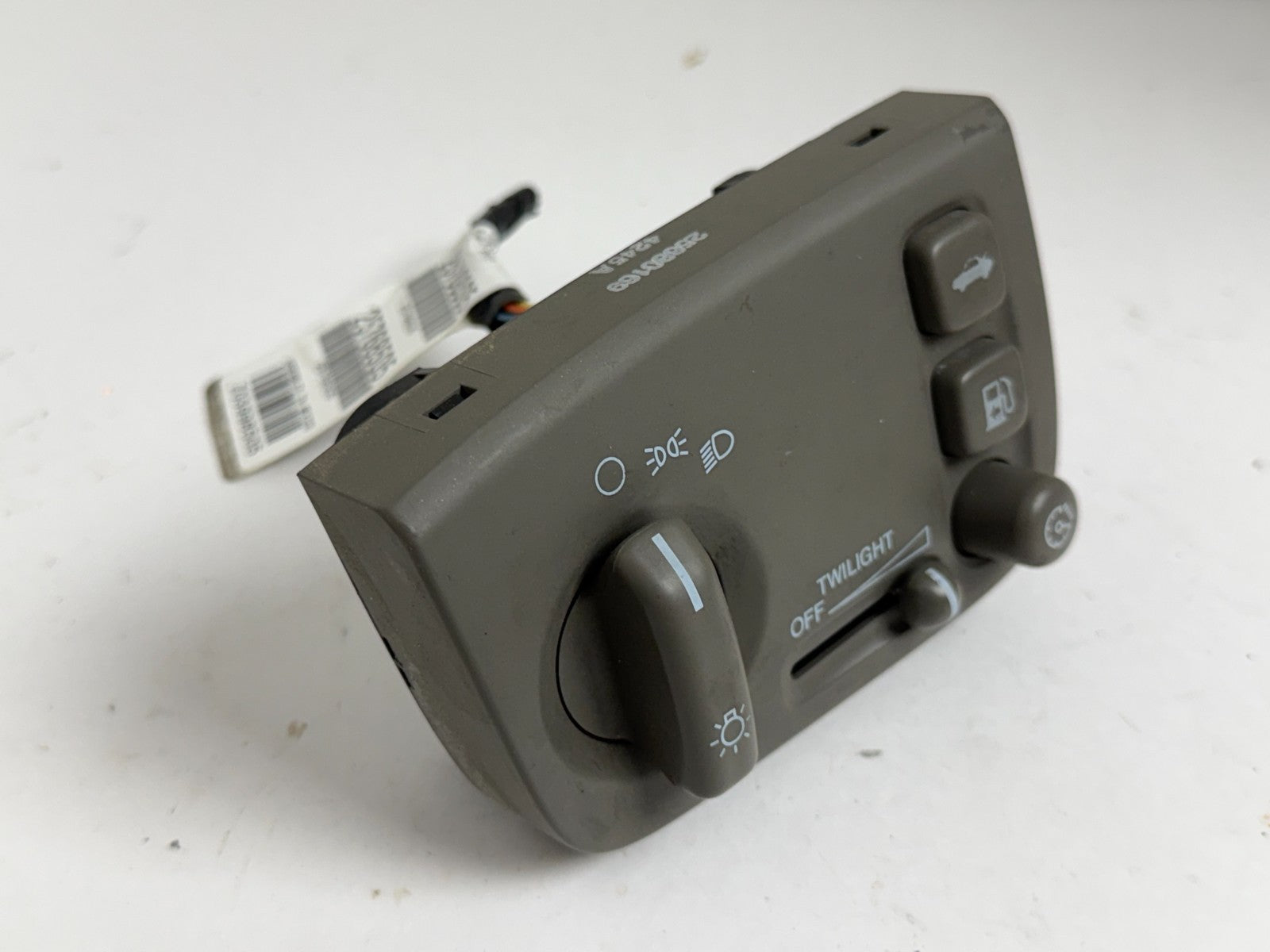 CADILLAC DEVILLE 2000 - 2005  DASHBOARD HEADLIGHT DIMMER SWITCH BEIGE OEM