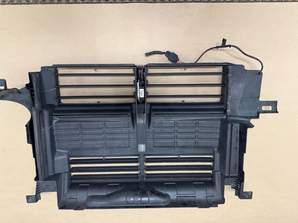 2013-2018 Ford C-Max Hybrid Energi Active Grille Shutter DM51-8475-AD OEM