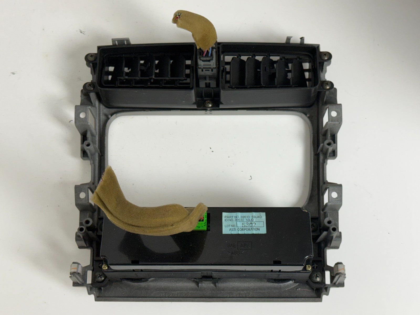 2005 SUZUKI AERIO AUTO AC CLIMATE HEATER CONTROL 35910-59J40 DASH VENT BEZEL