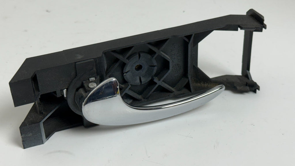 1998-2002 JAGUAR XJ8 LEFT SIDE FRONT REAR INTERIOR DRIVER DOOR HANDLE