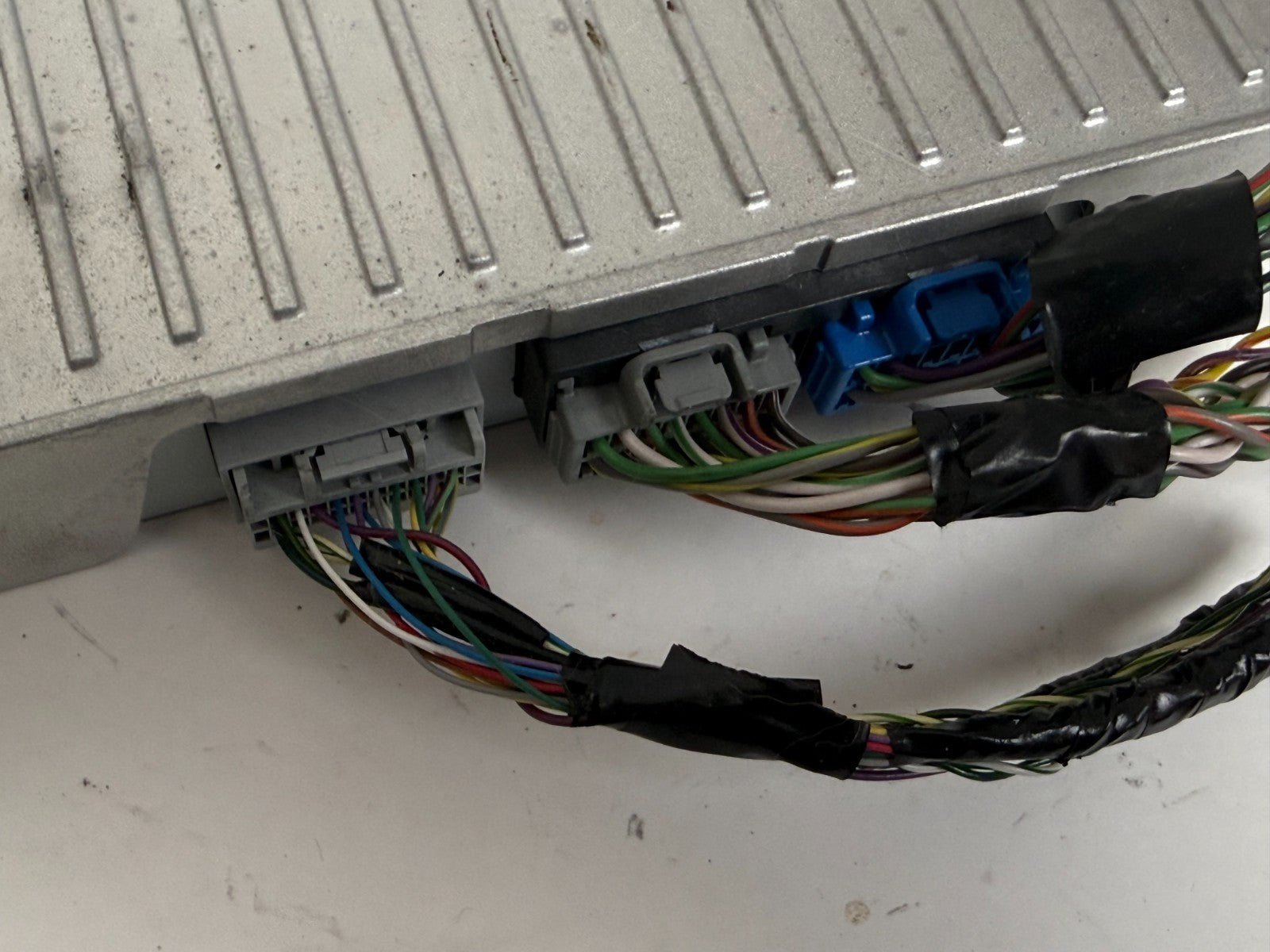 2017-2019 FORD EXPLORER Sony 12 speaker Audio Radio Amplifier FB5T-18B849-AJ
