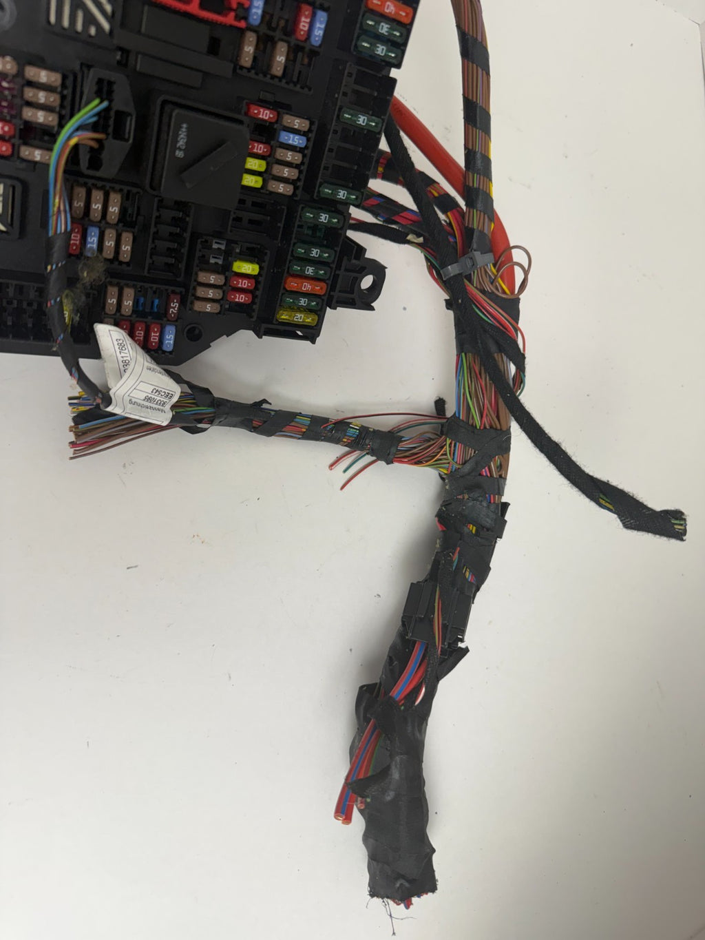 2010-2017 BMW F10 528 535 M5 Rear Fuse Box OEM 9264924 with Harness