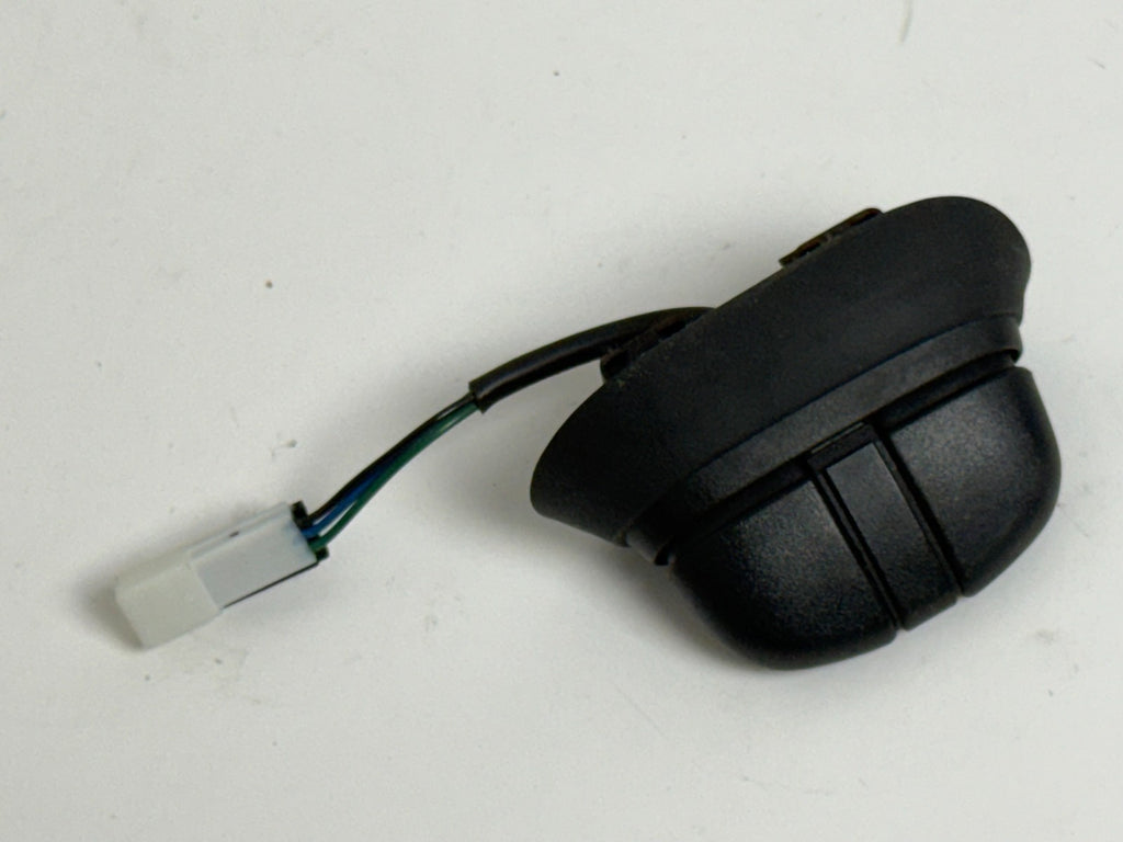 Land Rover Discovery 2 Steering Wheel Cruise Control Switch Button YUH100320
