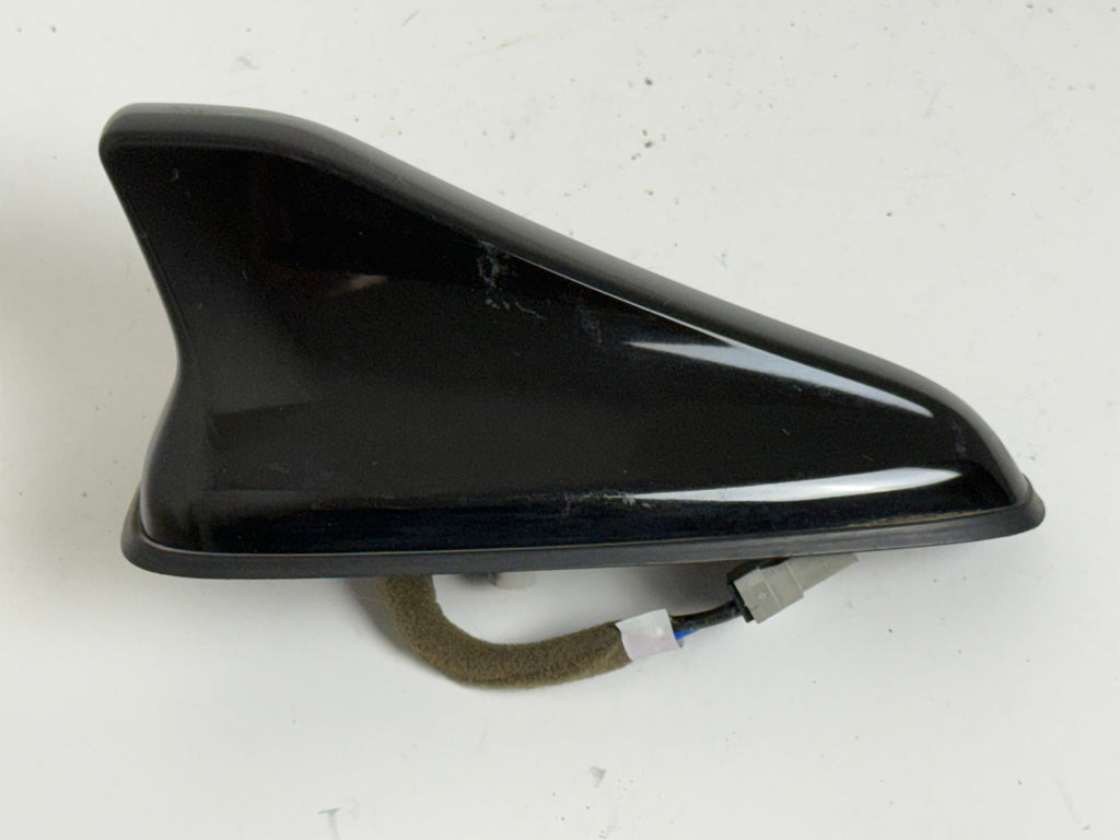 2020-2022 HYUNDAI IONIQ SHARK FIN ANTENNA 96210-G2580NKA Black