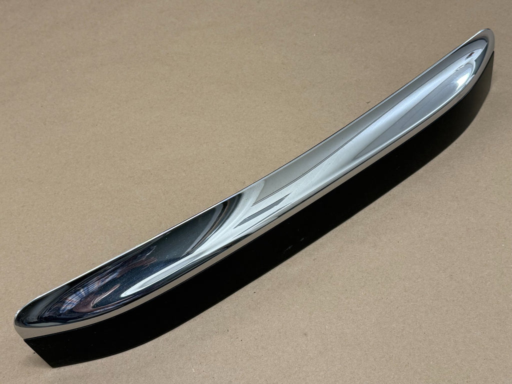 2004-2009 NISSAN QUEST TRUNK LIFT GATE HANDLE HATCH TRIM MOLDING PANEL Black