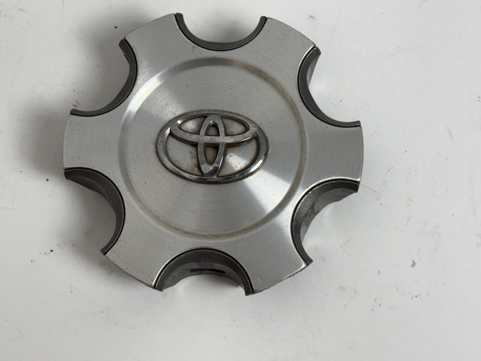 2010-2014 Toyota 4Runner 17" Wheel Center Cap Hub Ornament 4260B-35010 OEM