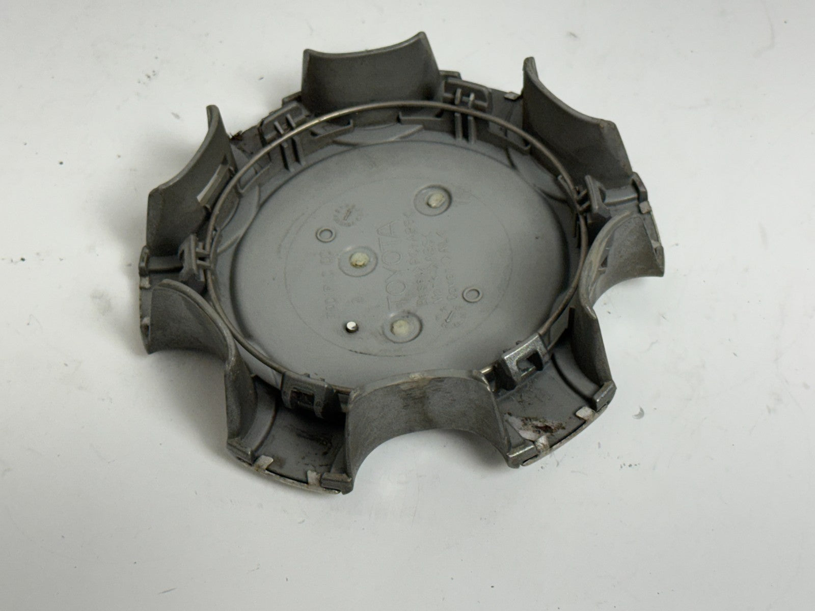 2010-2014 Toyota 4Runner 17" Wheel Center Cap Hub Ornament 4260B-35010 OEM