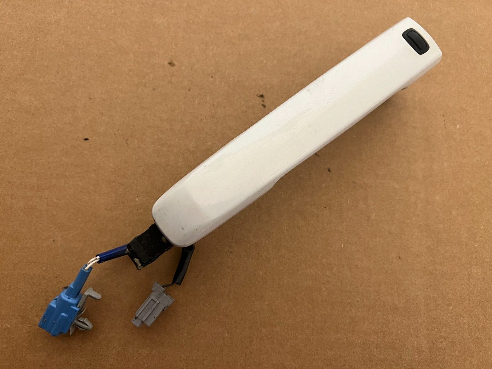 Infiniti G37x G25 G37  White Pearl Front Left Driver Door Handle access switch