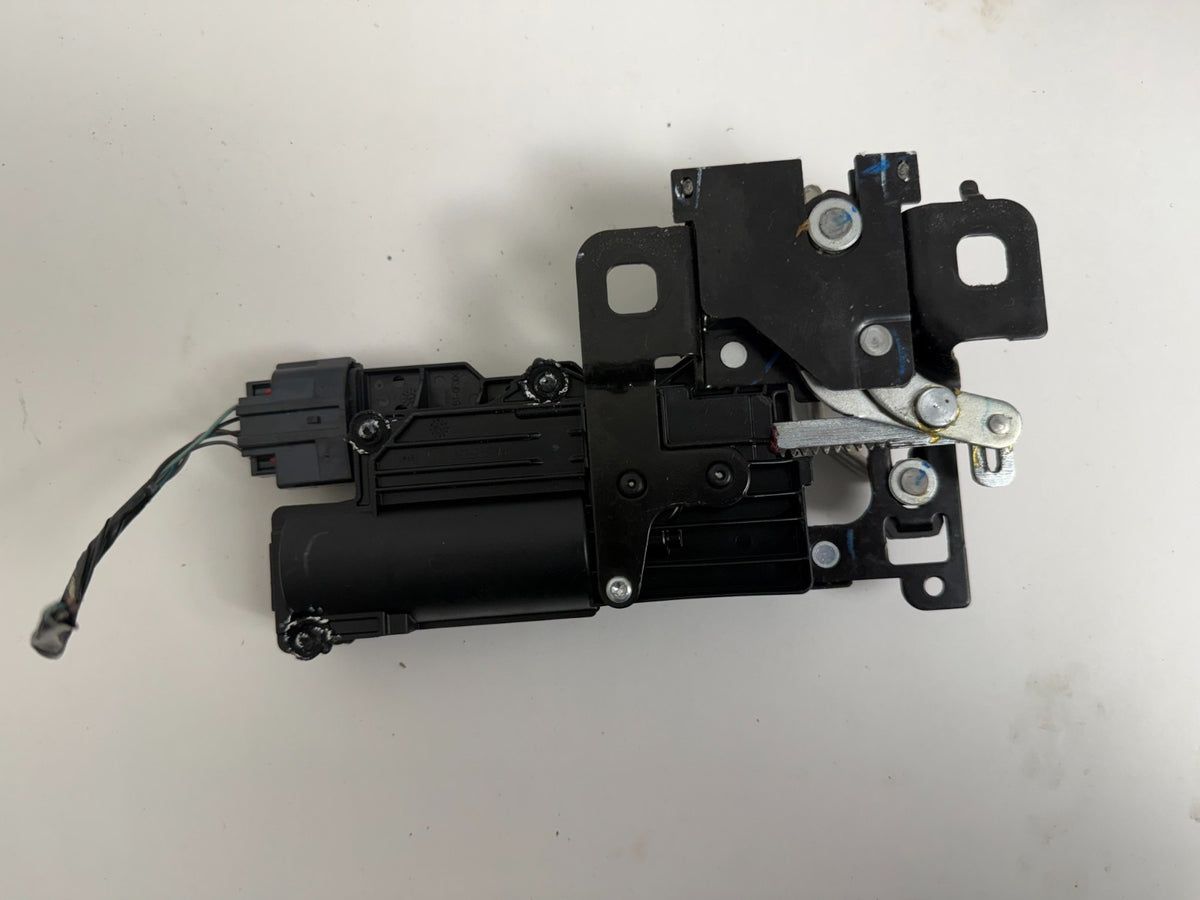2013-2020 Lincoln MKZ Trunk Lid Striker Actuator DP53-F404B12-AE OEM