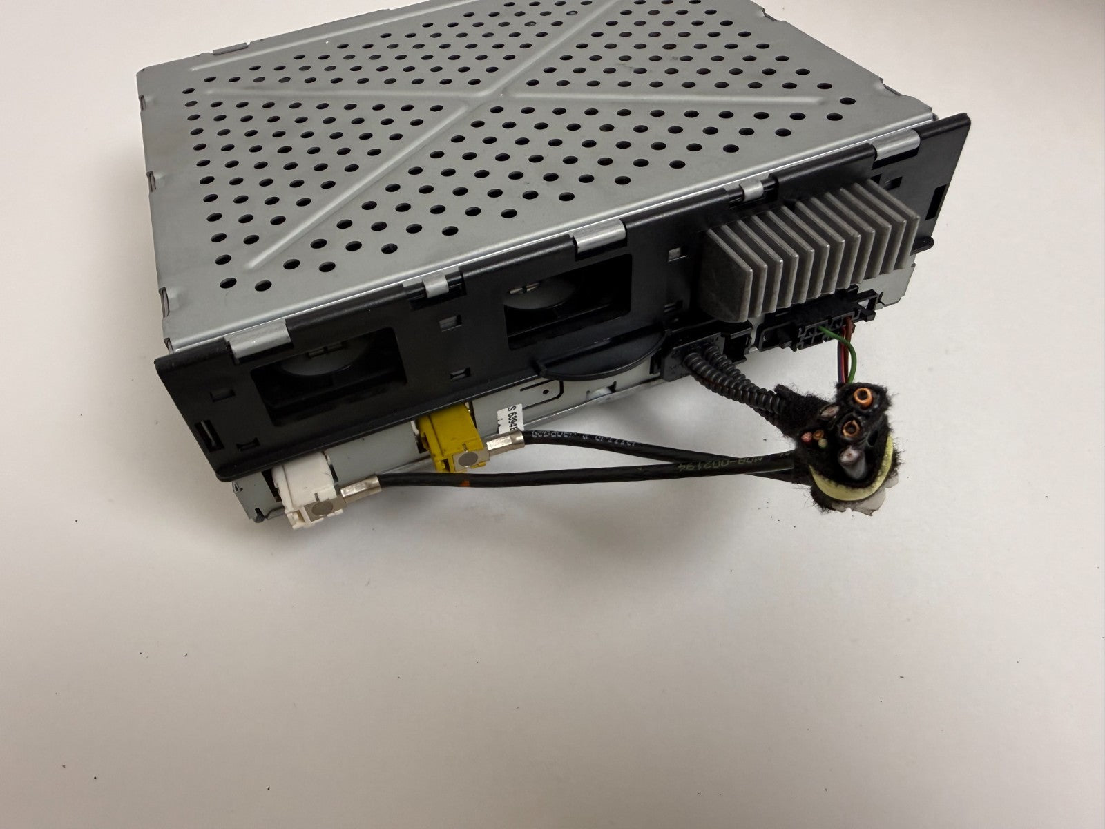 2005-2011 Audi A6 S6 C6 AM FM Radio Receiver K-Box 4F0035541B OEM