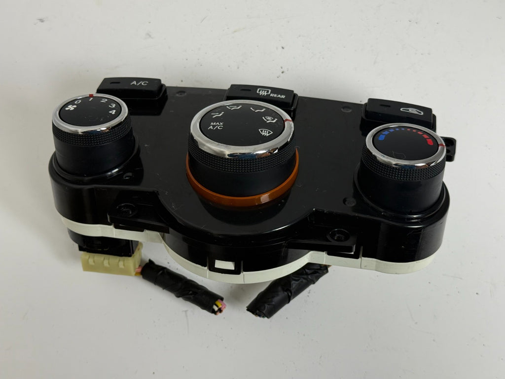 2010-2013 Kia Forte Dash Heater A/C Climate Control 972501M361  OEM