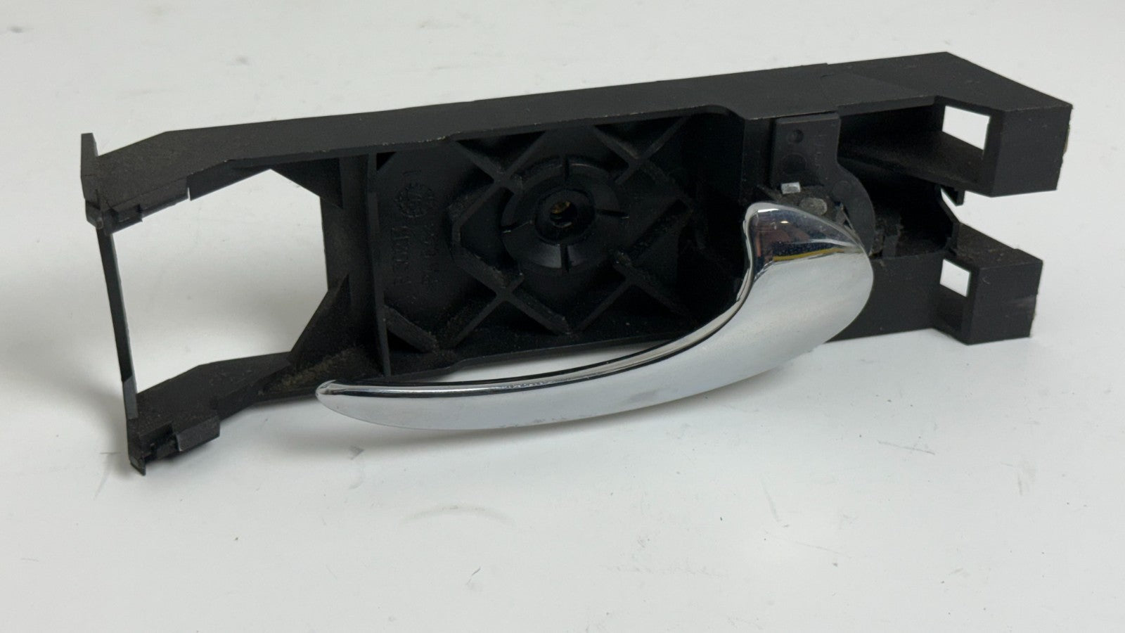 JAGUAR XJ8 2000 RIGHT SIDE FRONT REAR INTERIOR PASSENGER DOOR HANDLE 98 00 01 02