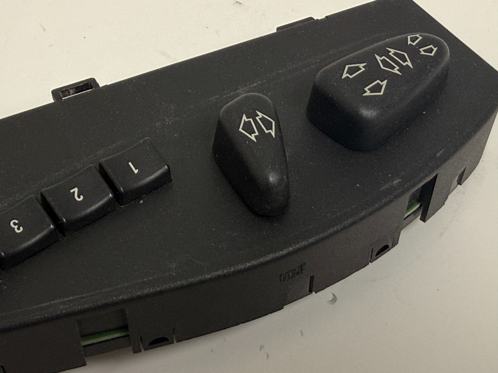 1999-2002 BMW E46 3 series Power Seat Switch Control 61317036125 Front Left OEM