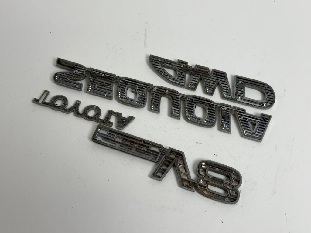 2001-2007 TOYOTA SEQUOIA iFORCE V8 4WD OEM REAR EMBLEM SET 75443-34010